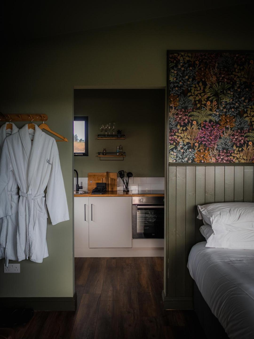 Wild Hideaways Luxury Lodges And Eco Spa 반트리 외부 사진